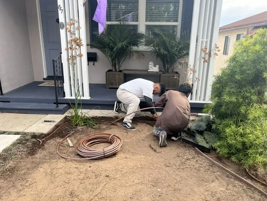 Choto's Landscaping Logo