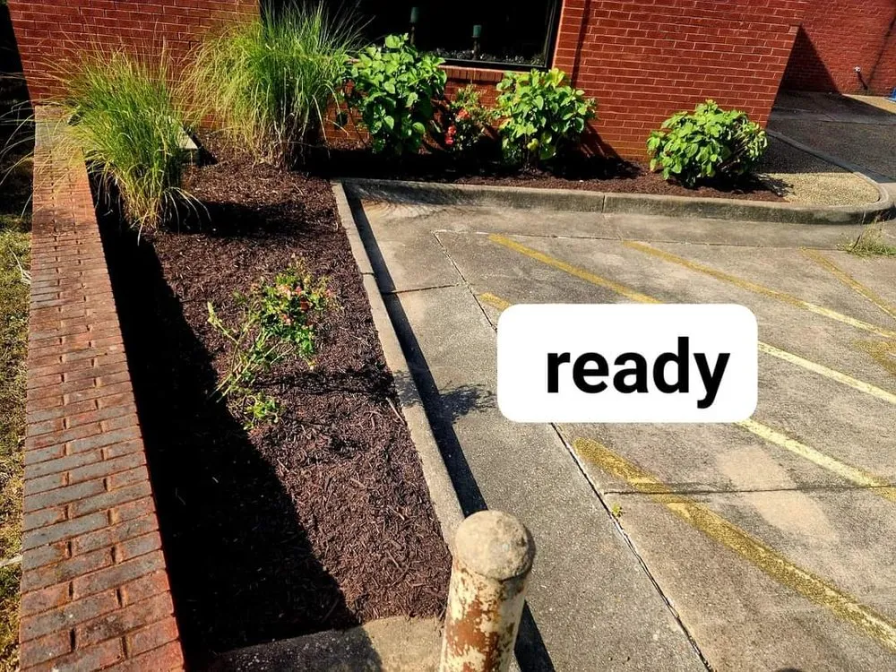 Custom yard maintenance in Fredericksburg, VA - Choys Lawn Services