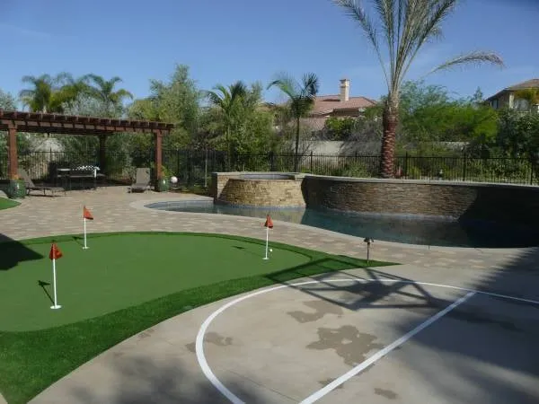 Affordable yard maintenance in Houston, TX - Chrio Landscape & Design