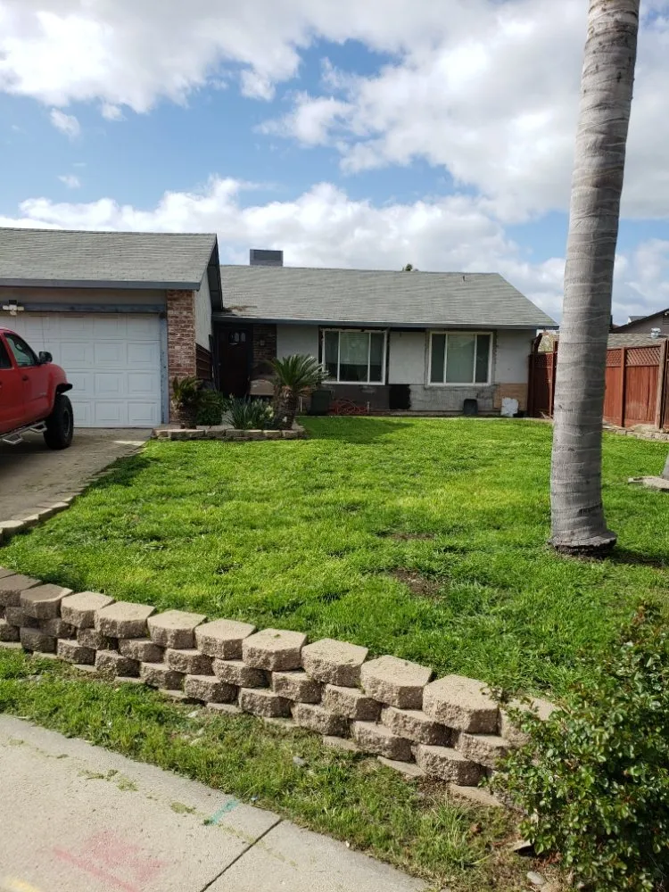 Local lawn care service experts serving Stockton, CA - Chris & Tony's Lawntastic Service