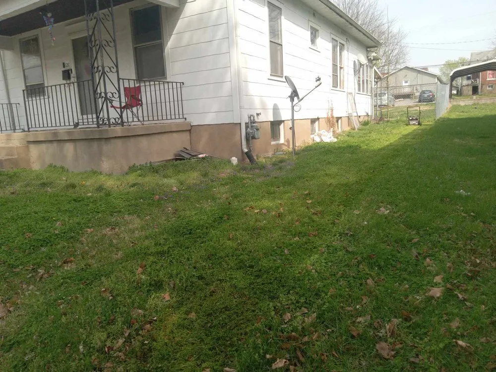 Top-rated garden landscaping for homes in Marble Hill, MO by Chris and Derricks Moonlighting Services