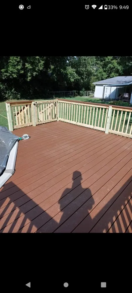 Professional yard cleanup service for beautiful yards across Louisville, KY - Chris Green Construction