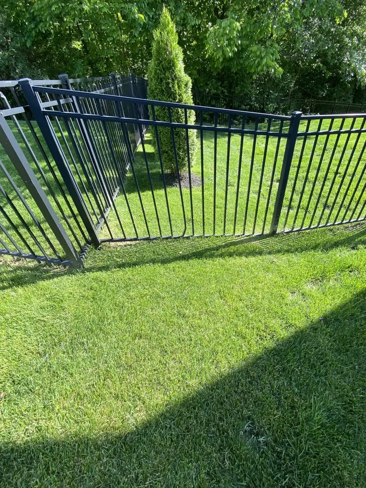 Reliable lawn mowing service in Niles, IL - Chris' Landscape
