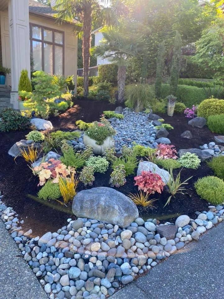 Reliable lawn mowing service experts serving Auburn, WA - Chris Landscaping & Maintenance