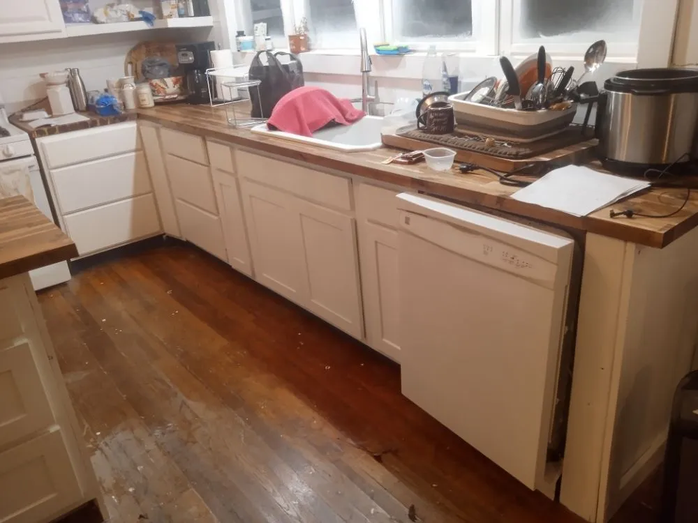 Custom lawn care service for beautiful yards across Anniston, AL - Chris Lawn Care And Remodeling