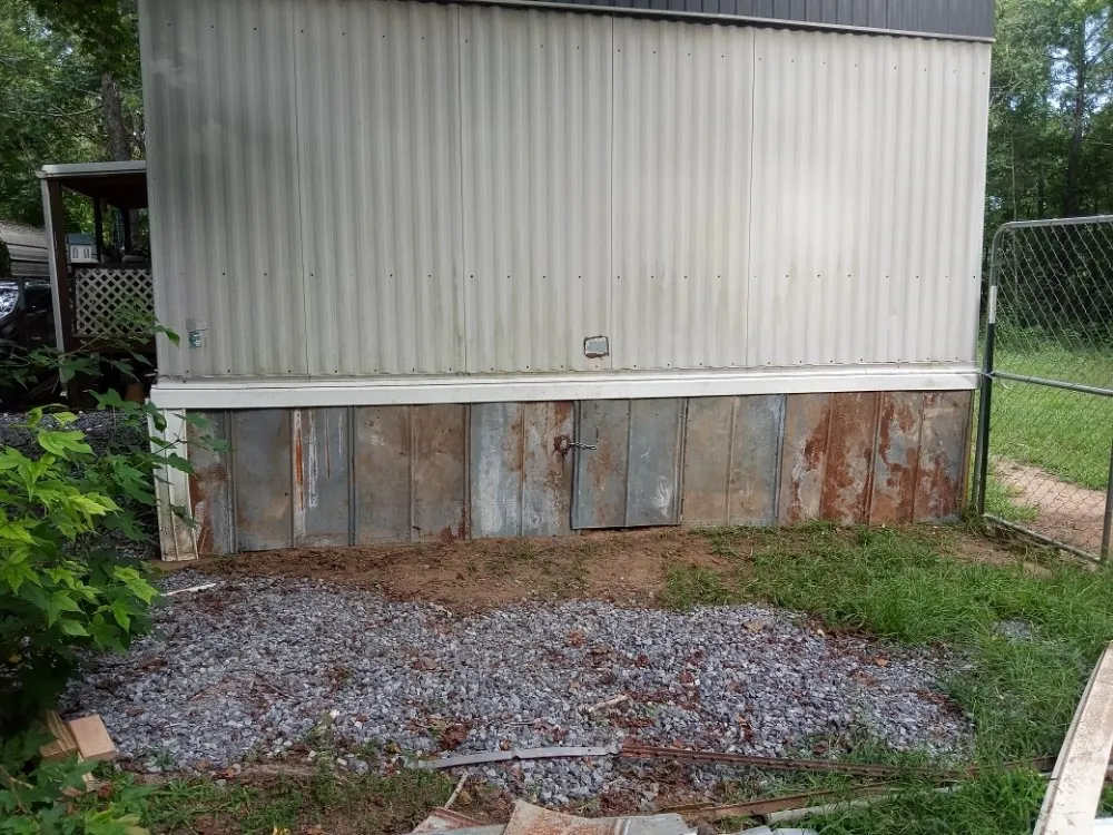 Top-rated yard cleanup service for year-round maintenance across Anniston, AL - Chris Lawn Care And Remodeling