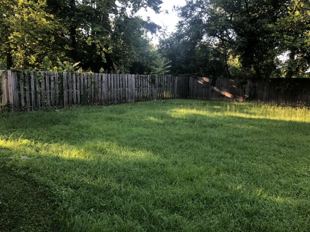 Professional garden landscaping in Augusta, GA by Chris Unique Cuts