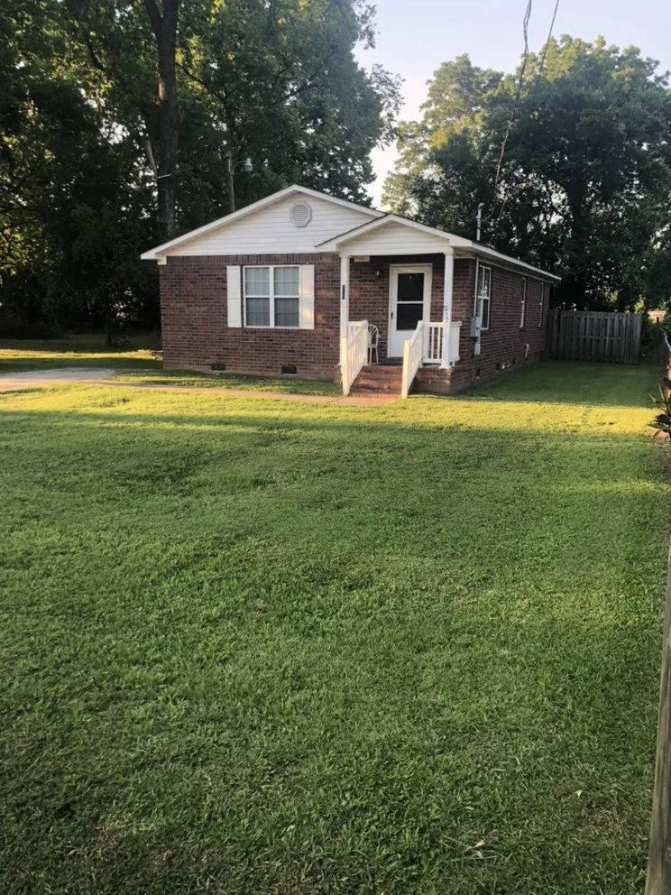 Reliable outdoor landscaping in Augusta, GA by Chris Unique Cuts
