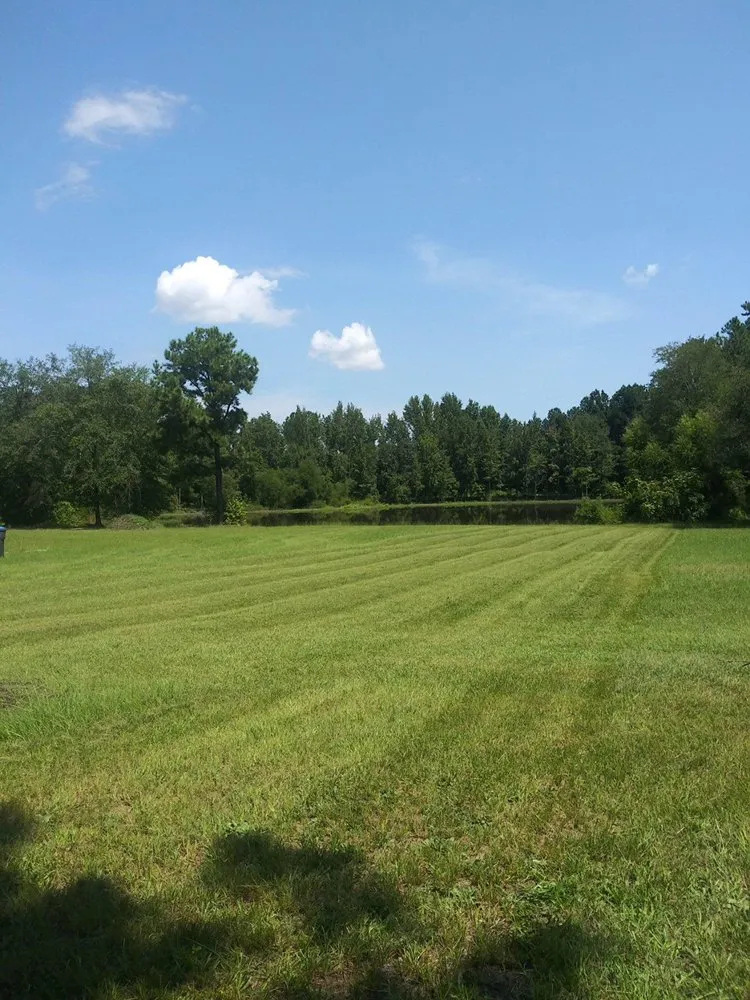 Local residential landscaping in Augusta, GA by Chris Unique Cuts