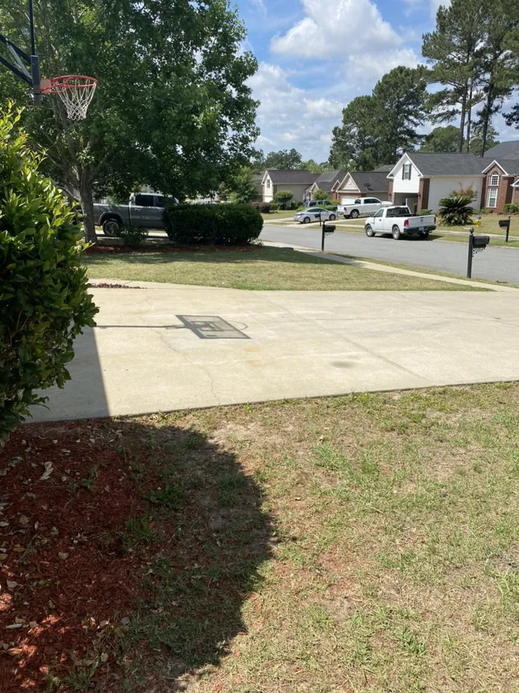 Affordable lawn mowing service for homes in Rincon, GA by Chrispy Cutz Lawn Care