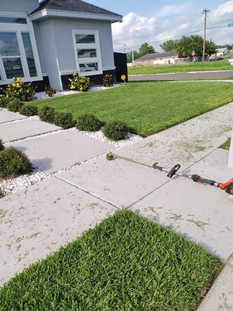 Top-rated outdoor landscaping in Mission, TX - Chris’s Lawn Care