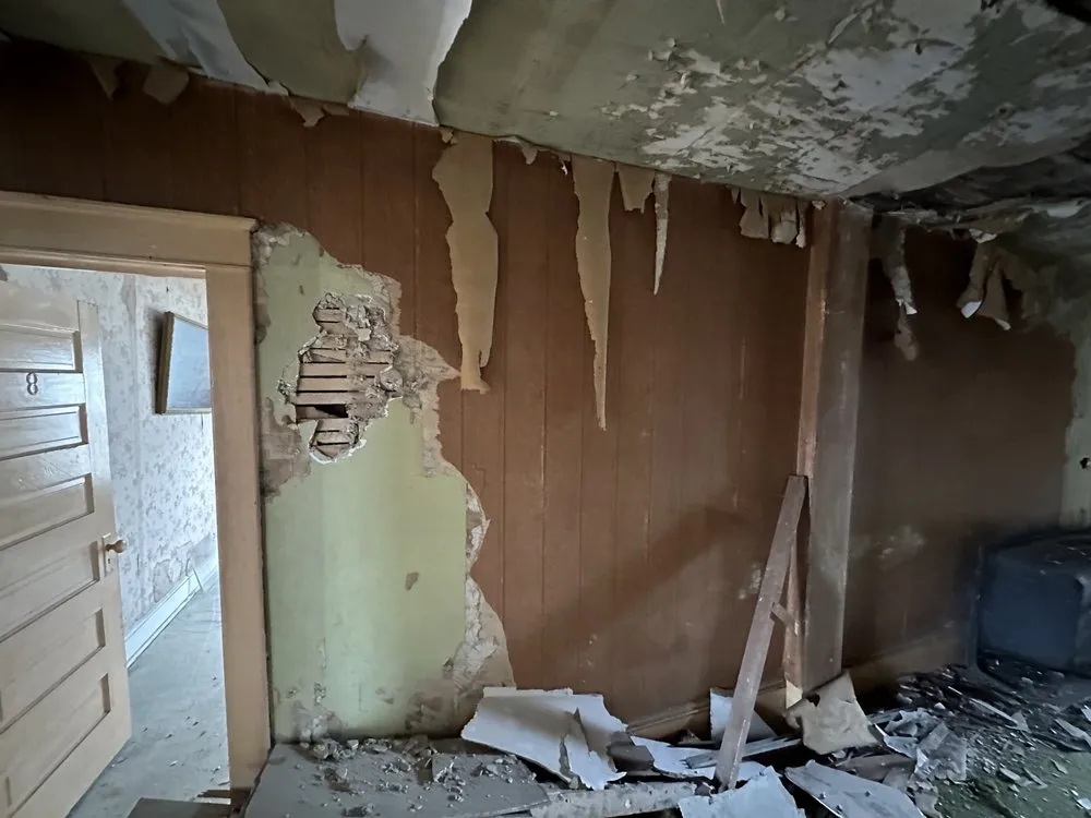 Trusted yard maintenance for residential properties across Kingsport, TN - Chris's Mowing, Pressure Washing and Odd Jobs