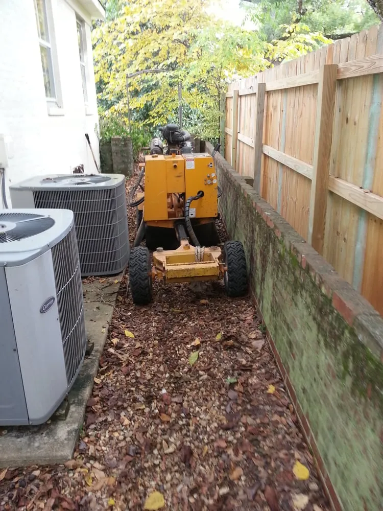 Custom landscape design experts serving Tupelo, MS - Christian Chipper Service