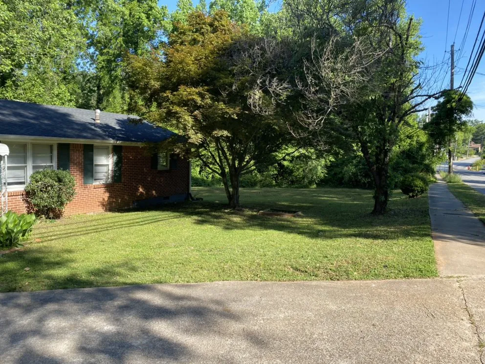 Affordable landscaping services in McDonough, GA - Christian Living Cuts