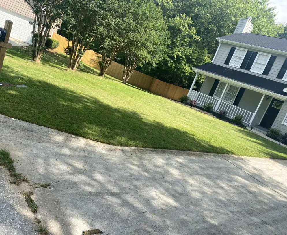 Top-rated lawn care service experts serving McDonough, GA - Christian Living Cuts