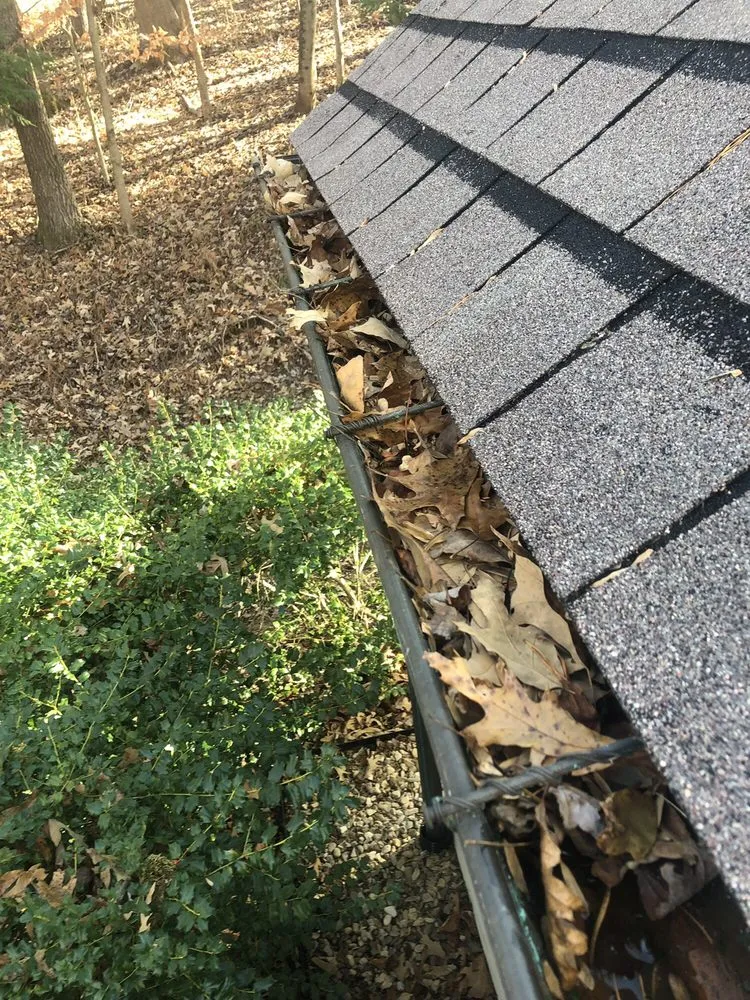 Top-rated yard maintenance for beautiful yards in Charlottesville, VA by Christian's Lawn Care