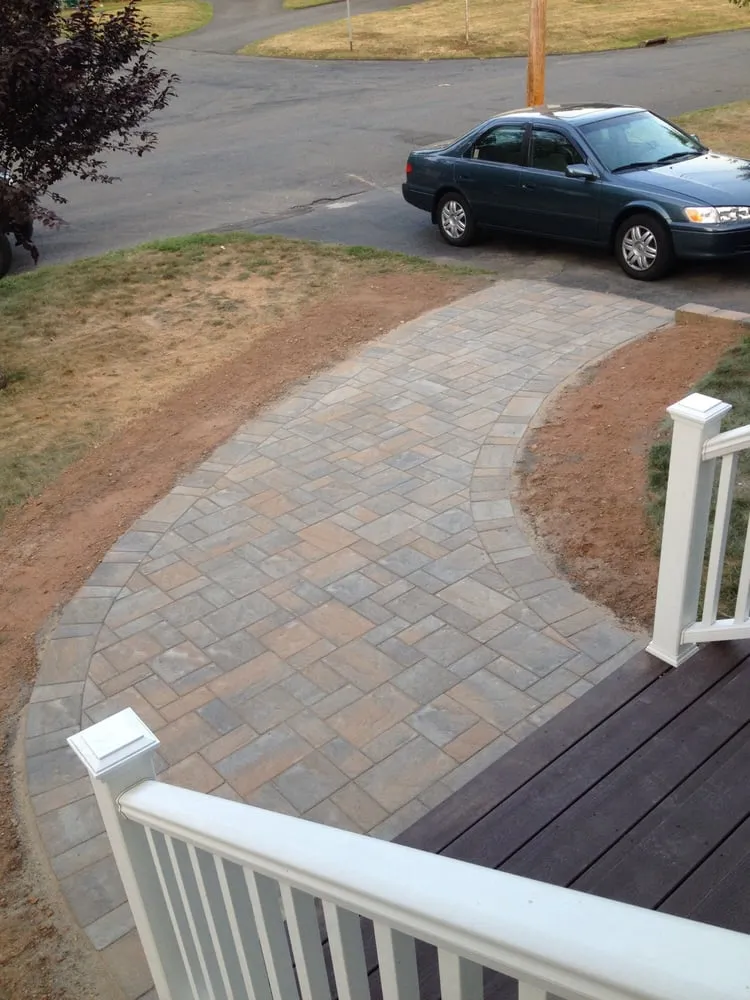 Trusted yard maintenance for year-round maintenance in Pomona, NY by Christopher Meredith Landscaping