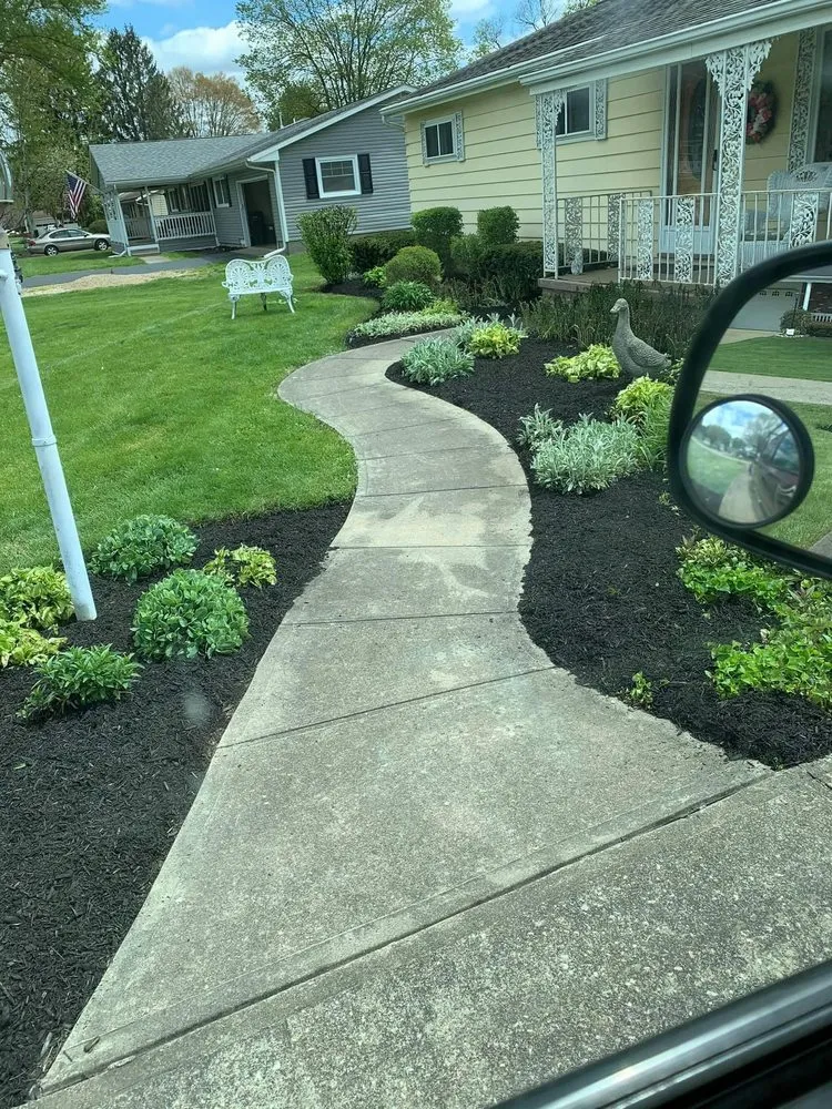 Top-rated yard maintenance in Newark, OH by Christopher's Affordable Lawncare & Services