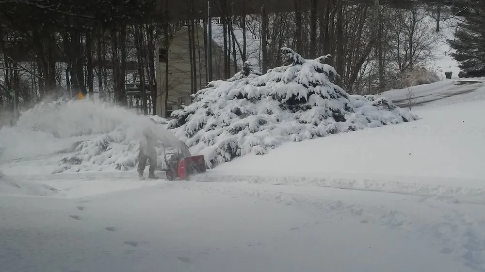 Custom lawn care service for year-round maintenance across Newark, OH - Christopher's Affordable Lawncare & Services