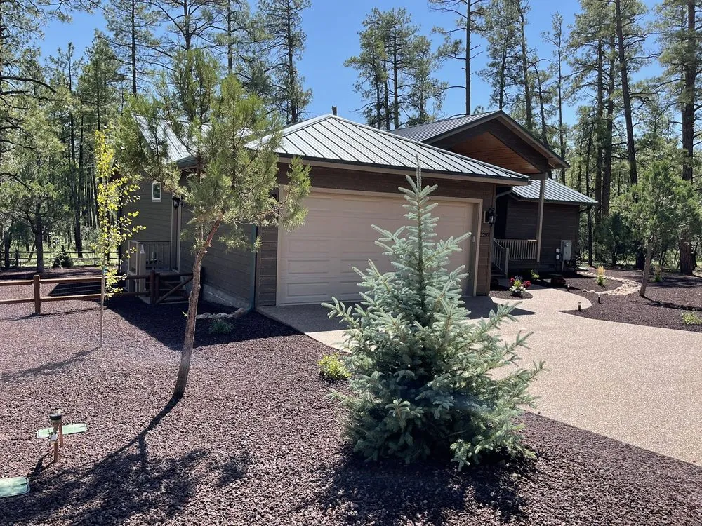 Affordable outdoor landscaping experts serving Lakeside, AZ - Christopher's Gardens