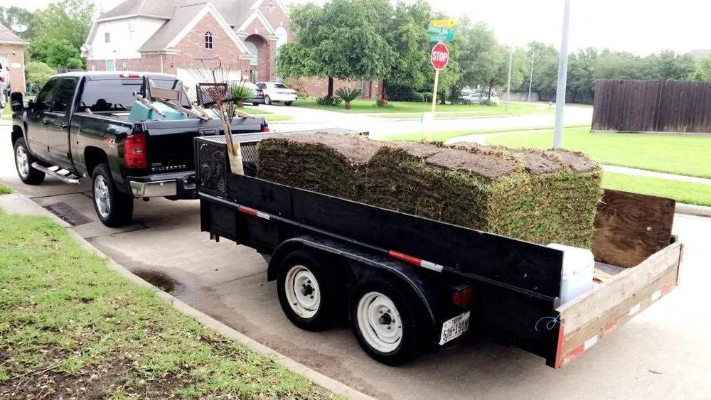 Affordable yard cleanup service for residential properties across Houston, TX - Christo's Courtesy Lawn and Landscape Services