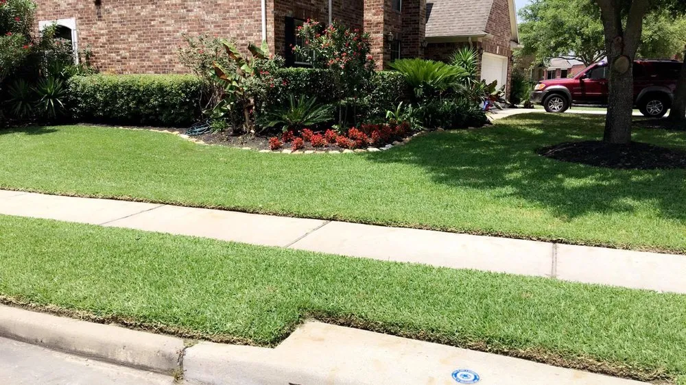 Top-rated outdoor landscaping in Houston, TX by Christo's Courtesy Lawn and Landscape Services