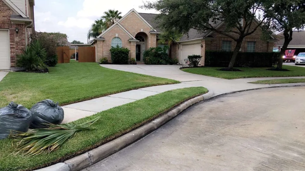 Professional lawn care service with custom design across Houston, TX - Christo's Courtesy Lawn and Landscape Services