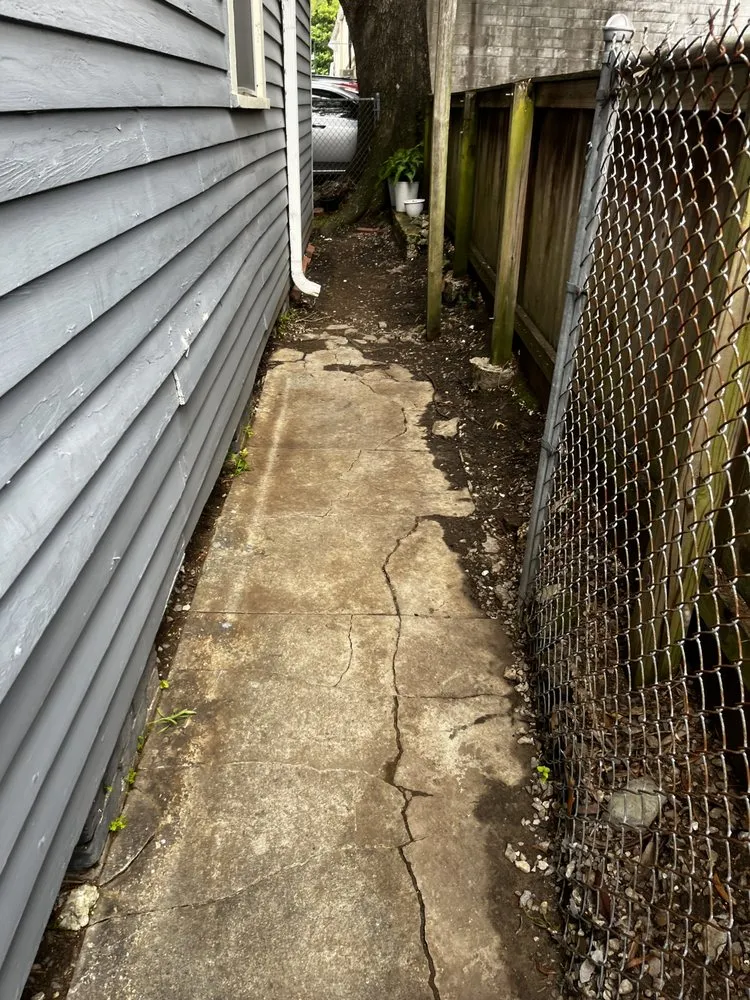 Professional outdoor landscaping in River Ridge, LA - Christ’s creations lawn care services