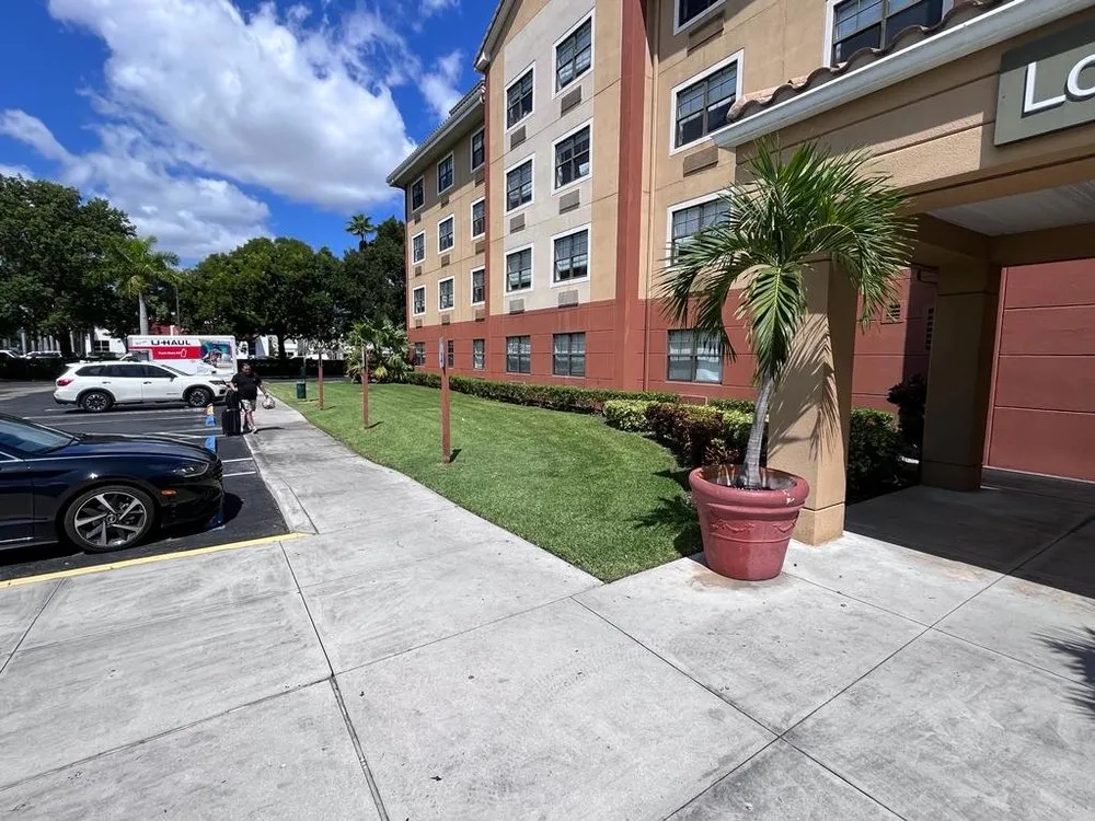 Professional yard cleanup service with custom design across Miami, FL - Christ’s Landscaping