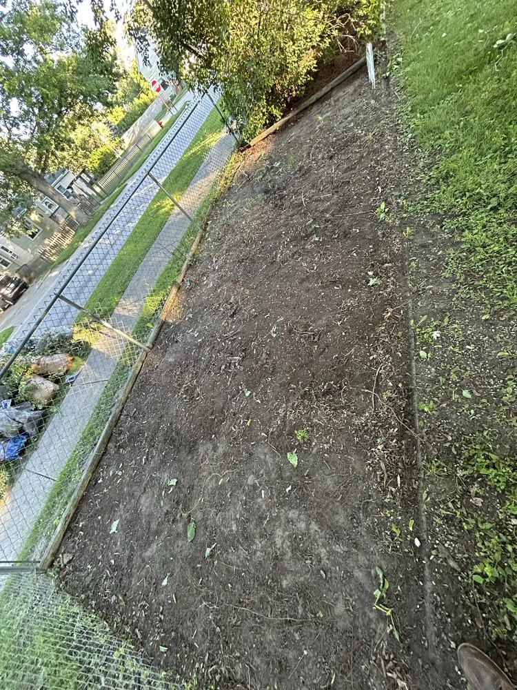 Top-rated landscaping services experts serving Smiths Creek, MI - Christy cuts & landscaping