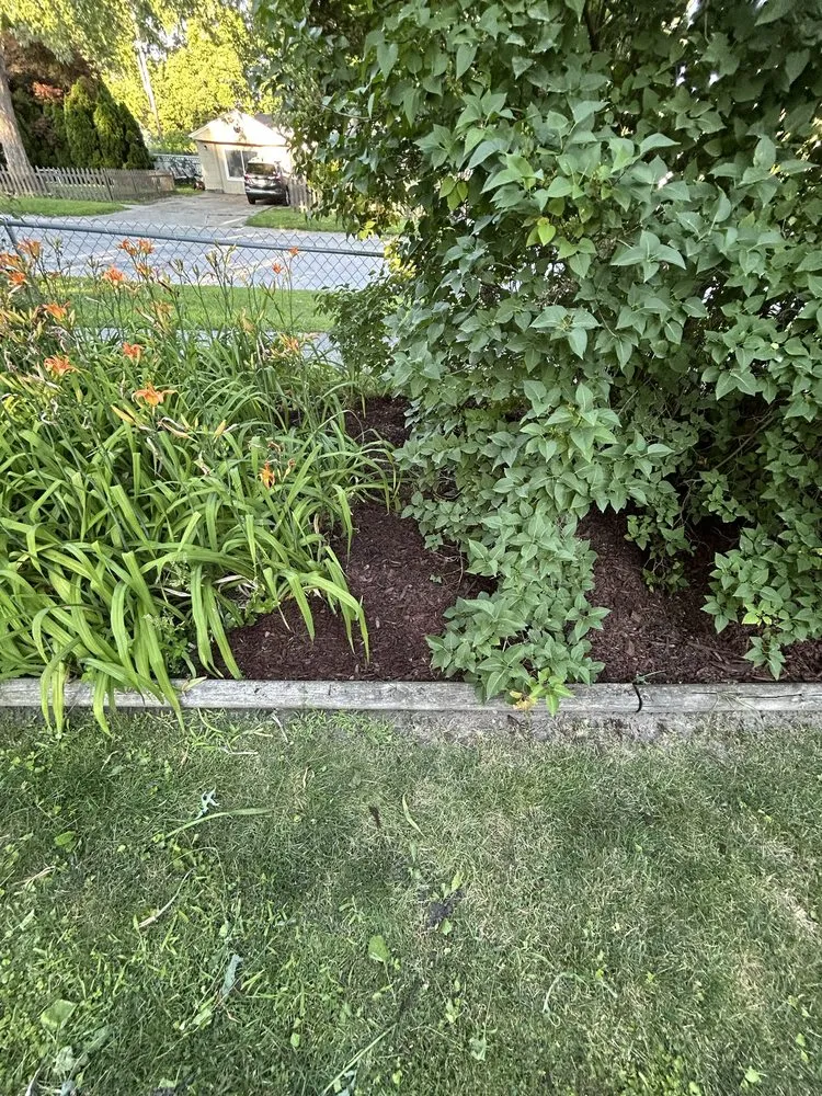 Local residential landscaping experts serving Smiths Creek, MI - Christy cuts & landscaping