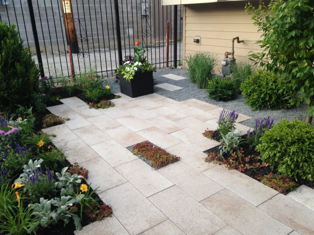 Top-rated residential landscaping with custom design in Chicago, IL by Christy Webber Landscapes