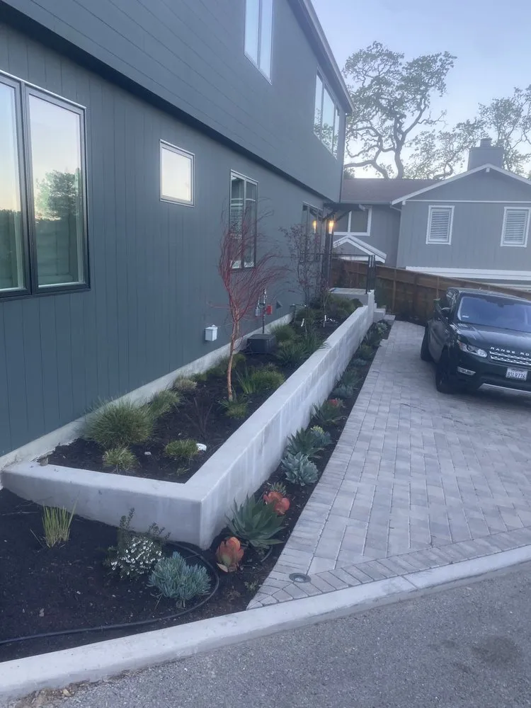 Custom landscape design for beautiful yards in Charleston, SC by CHS Contracting