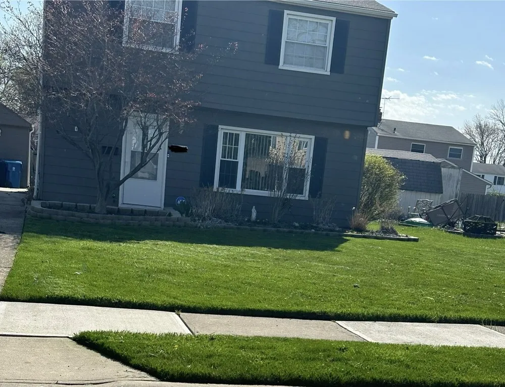 Affordable lawn care service in Cleveland, OH - Chucks Cutz