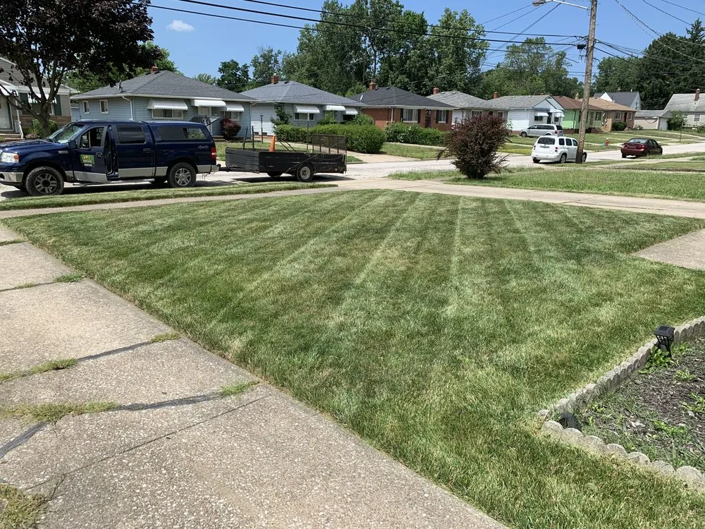 Local lawn care service in Cleveland, OH - Chucks Cutz