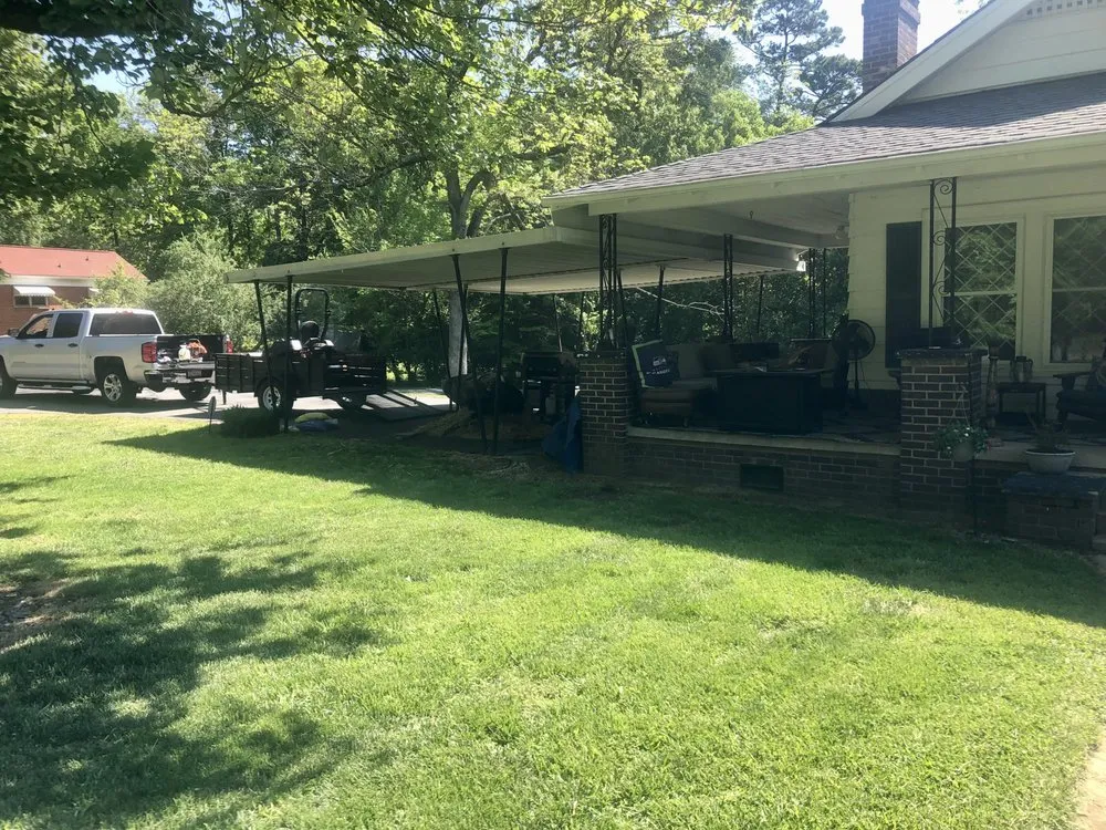 Professional yard cleanup service in Belmont, NC - ChuckScapes Lawn Care Service