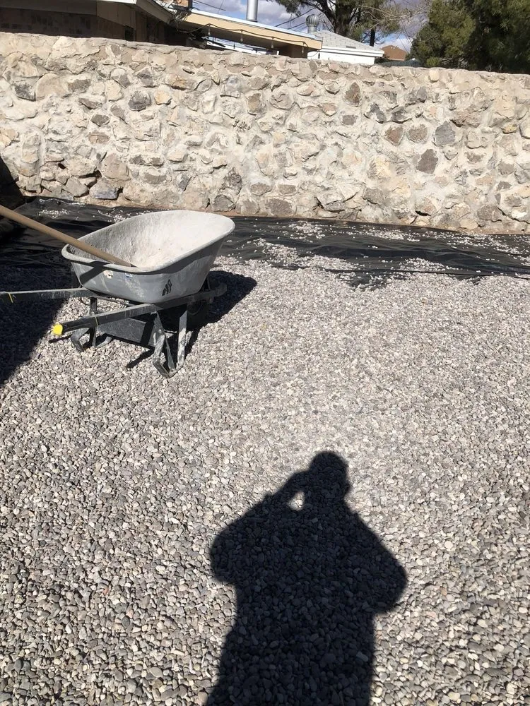 Professional lawn care service experts serving El Paso, TX - Chuco Landscaping & Maintenance