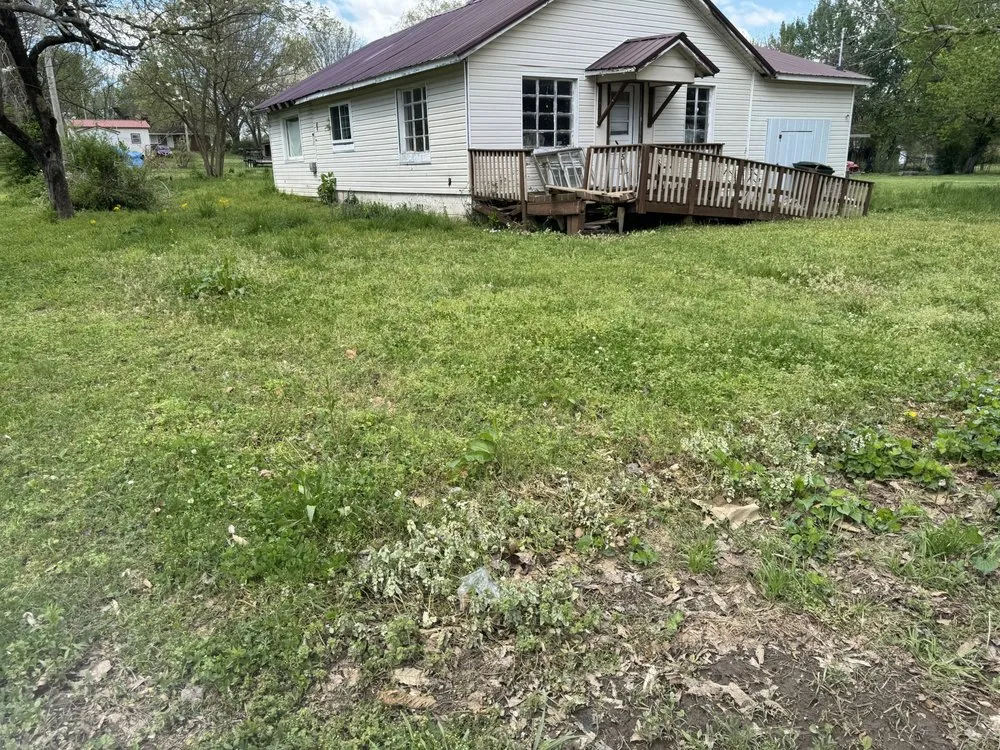 Affordable residential landscaping for homes across McKenzie, TN - Chunns Lawn Care