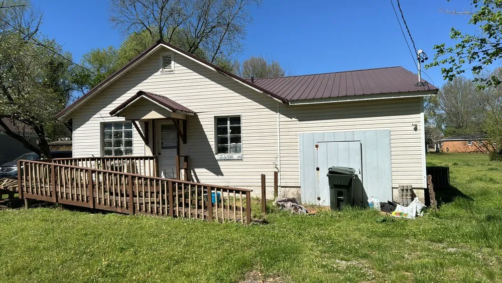 Trusted garden landscaping for beautiful yards in McKenzie, TN by Chunns Lawn Care