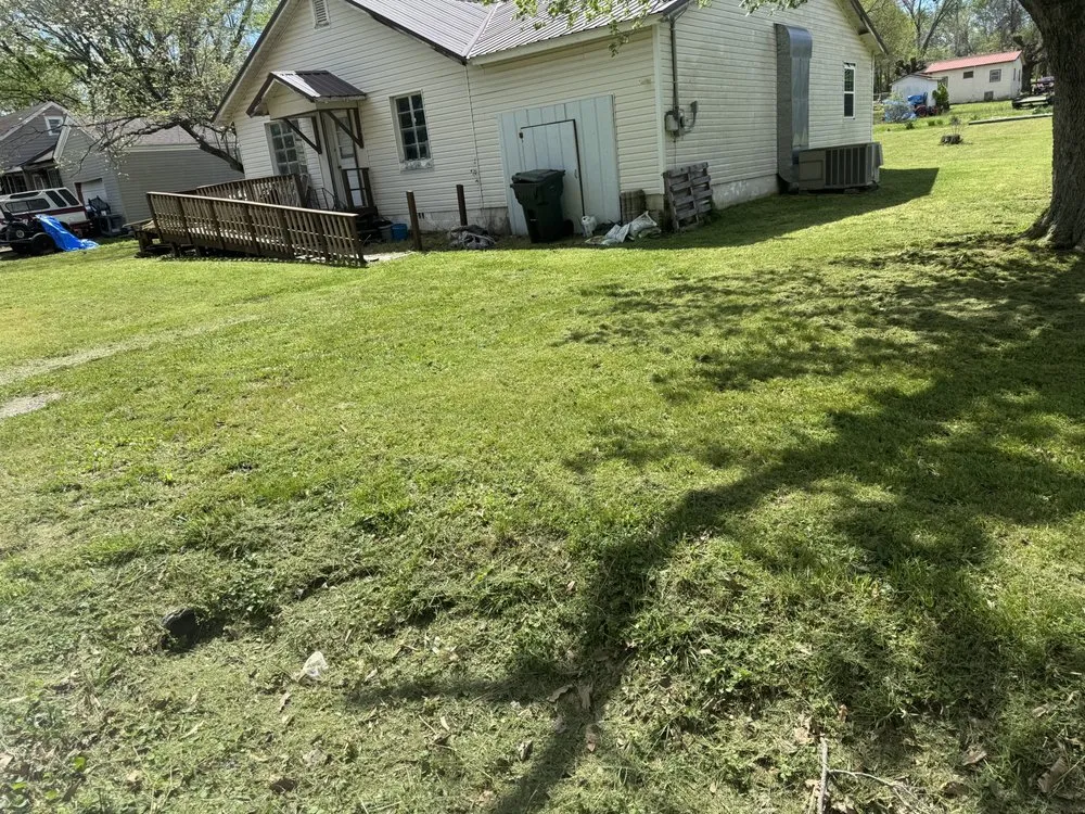 Top-rated lawn mowing service experts serving McKenzie, TN - Chunns Lawn Care