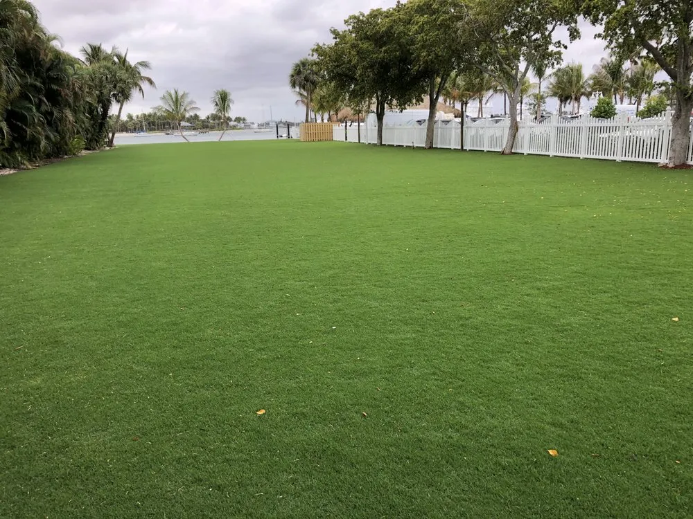 Local lawn care service experts serving West Palm beach, FL - Chun's Landscaping