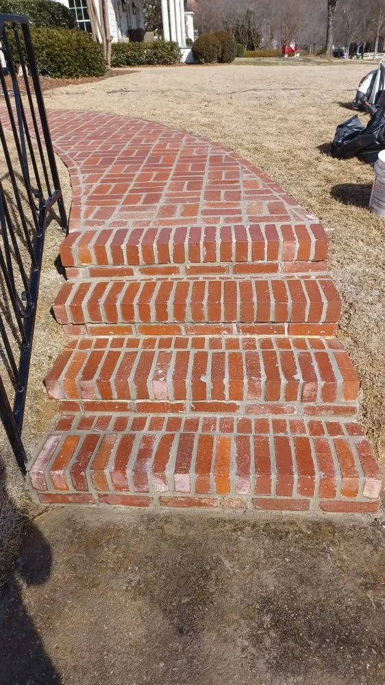 Local yard maintenance experts serving Vance, AL - Chuy’s Hardscape