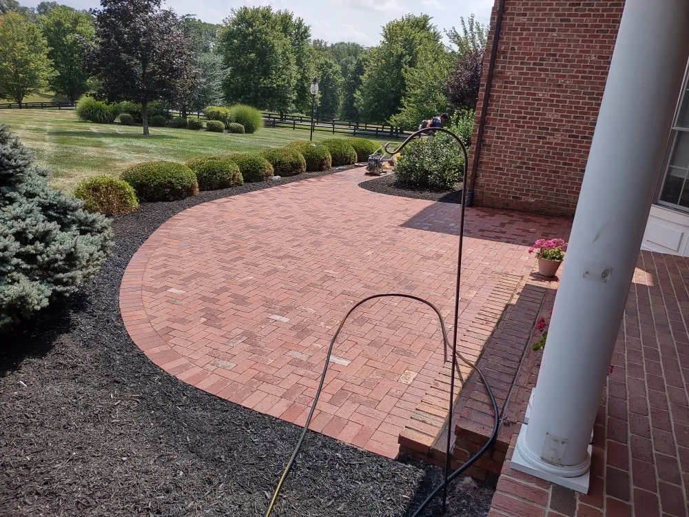 Affordable yard maintenance experts serving Winchester, VA - Chuy's Landscapes