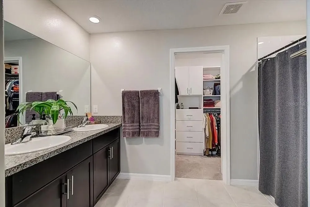 Custom yard maintenance experts serving Riverview, FL - Ciaramello And Sons