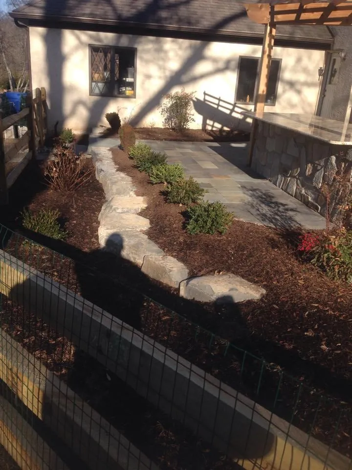 Affordable yard cleanup service for beautiful yards across Garnet Valley, PA - Cider Mill Landscapes