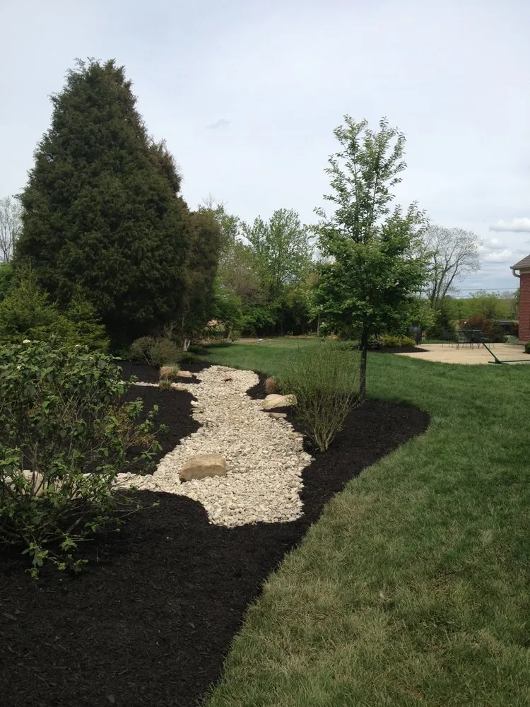 Professional outdoor landscaping experts serving Batavia, OH - Cincinnati Evergreen
