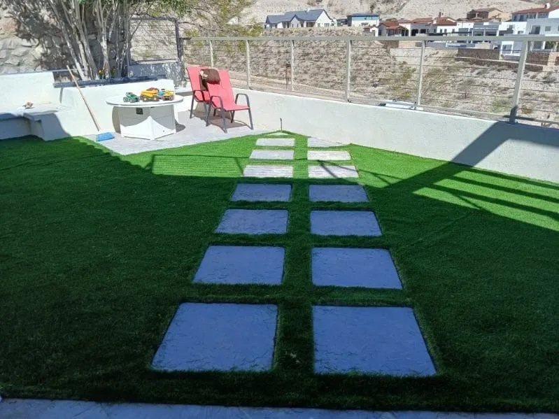 Professional landscaping services in El Paso, TX by Cinco Mosquetero