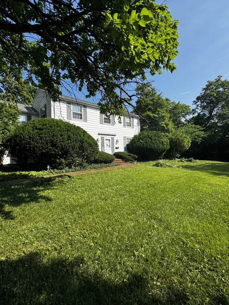 Affordable garden landscaping in Elmwood Place, OH - Cincy Lawn Care