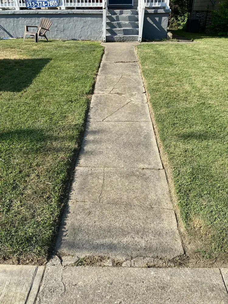 Local outdoor landscaping in Cincinnati, OH by Cincy Mow Blow & Go