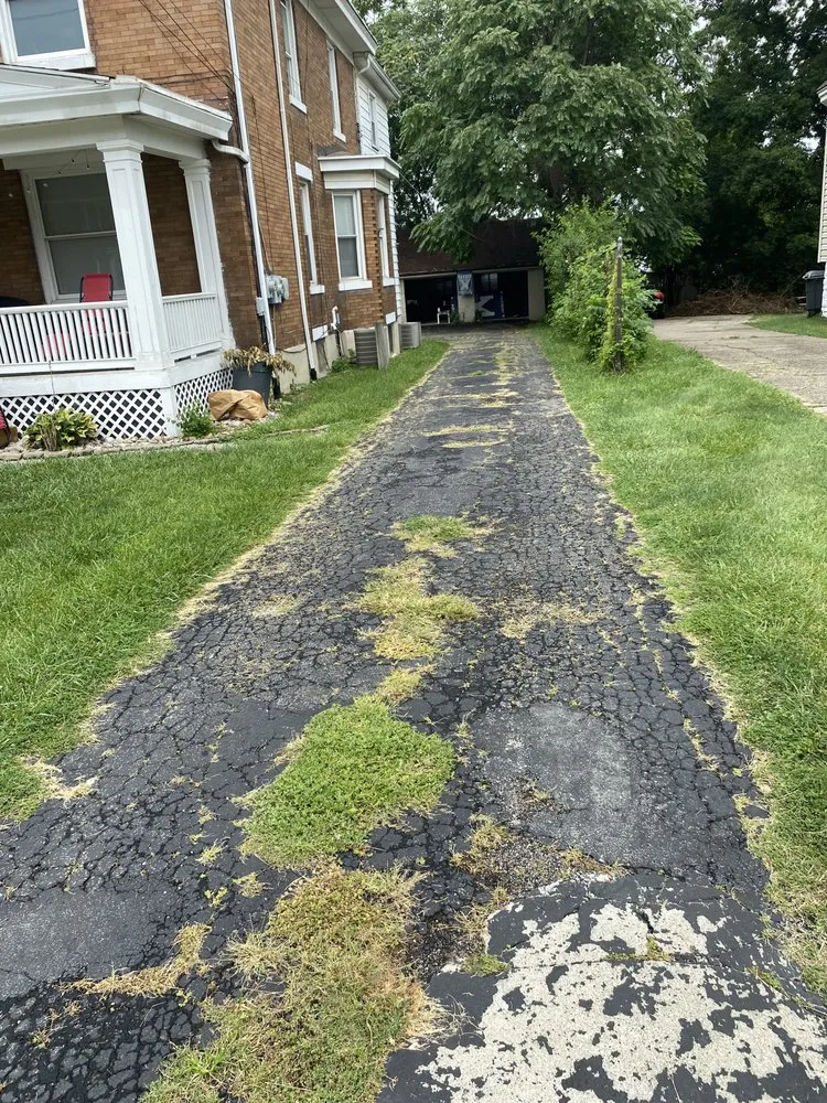 Affordable yard cleanup service experts serving Cincinnati, OH - Cincy Mow Blow & Go